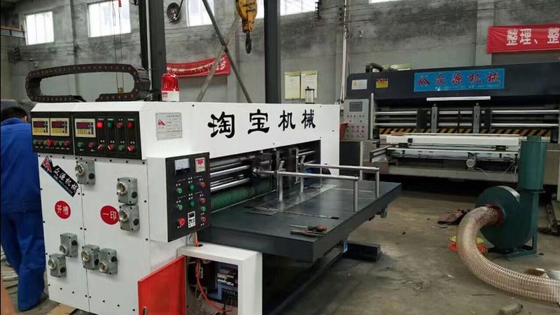 钢带打包机采用金属钢带作为打包材料，具有以下特点：
